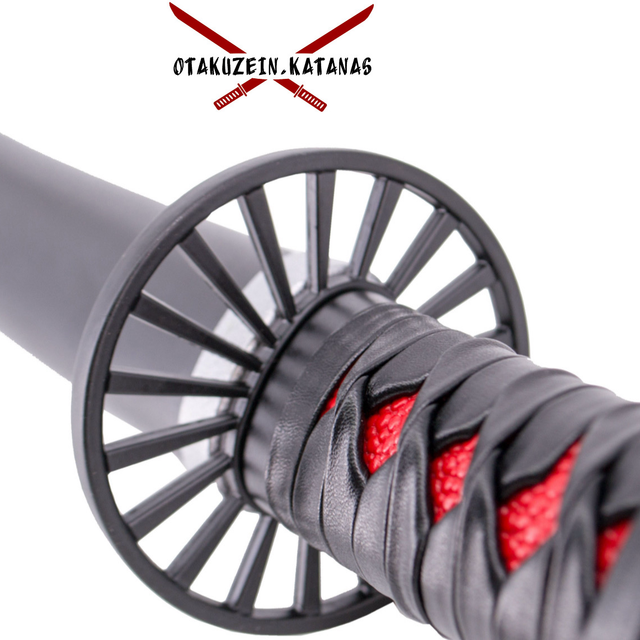 Katana S5083 de Demon Slayer empuñada por Kamado Tanjirou