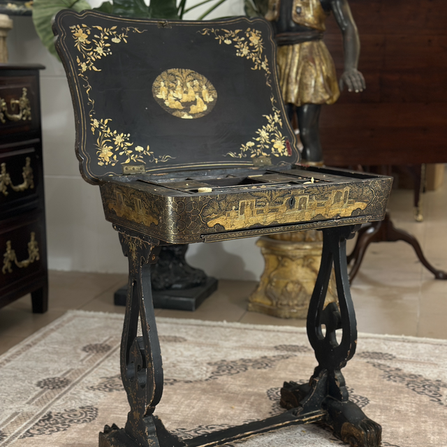 Mesa de costura decoração “chinoiseries”