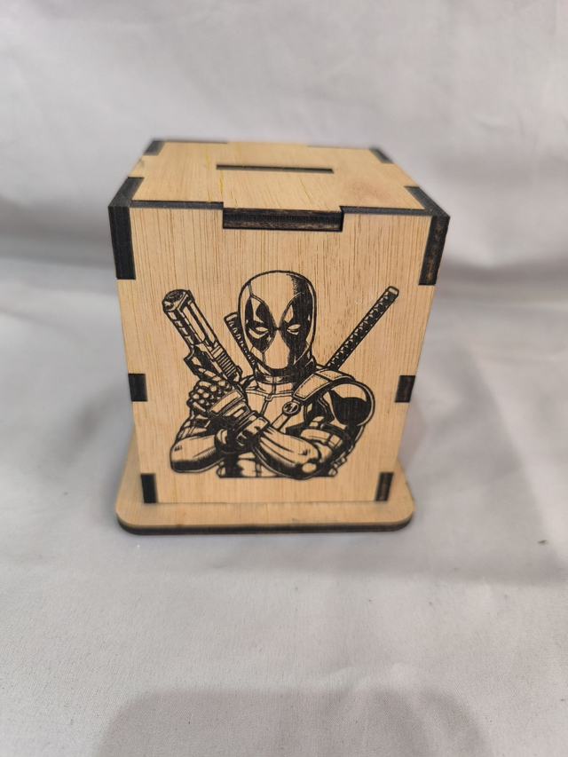 tirelire &quot;deadpool&quot;