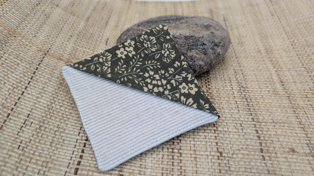 Marque-page "coin" - Kaki fleuri/lin rayé beige et blanc