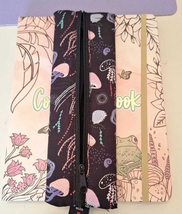 Trousse à cahier A5 zippée 006