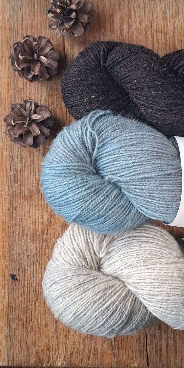 Tyyni cardigan neulepakkaus  - Kaivon vettä