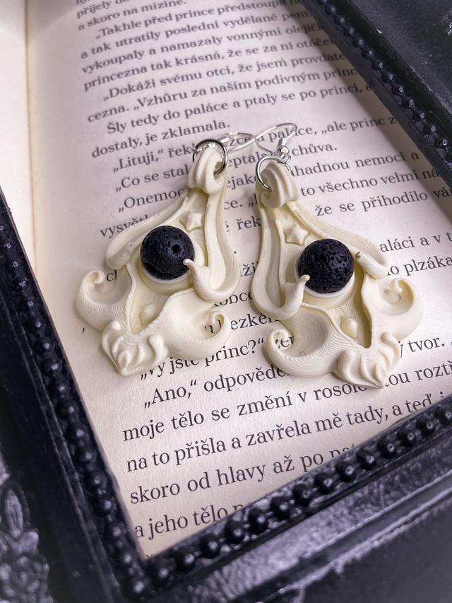Náušnice Goth victorian krémové