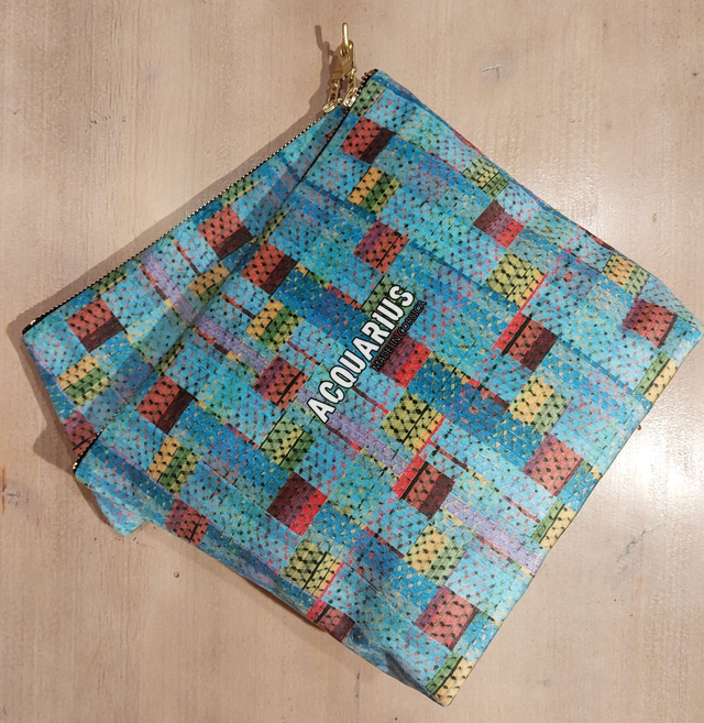 Madras Ciel. Pochette et trousse en velours.