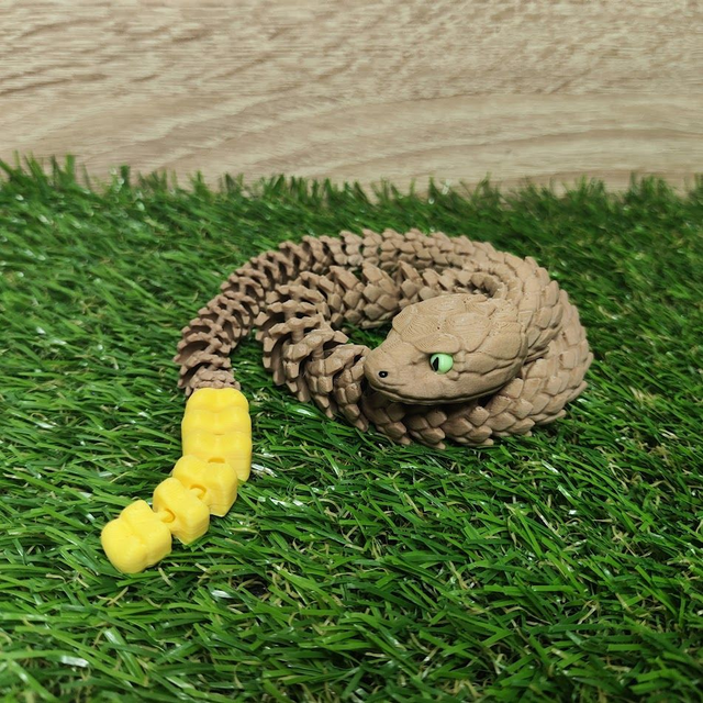 Serpiente de Cascabel Articulada
