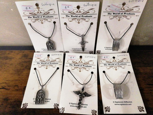 Collier gothique 