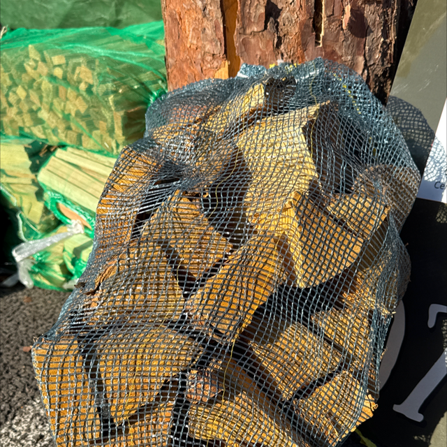 1 x Net of logs minimum order of 8 for delivery 