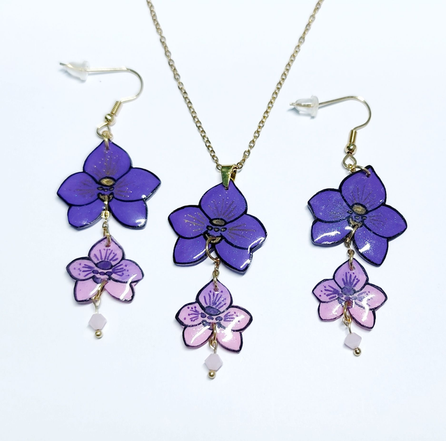 Parure boucles d&#039;oreilles et collier orchidée mauve et rose