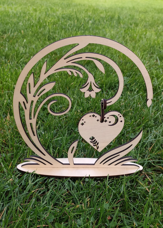 Décoration florale avec pendentif personnalisable