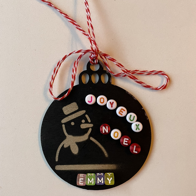 Boule de Noël “noire” personnalisable 