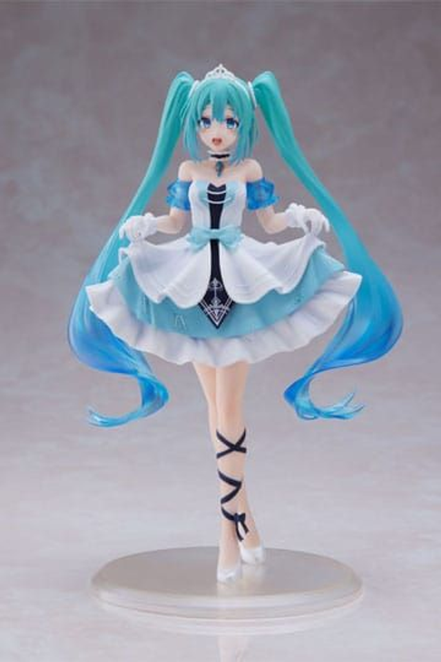Hatsune Miku: Miku (Cinderella Ver.) Wonderland Figure