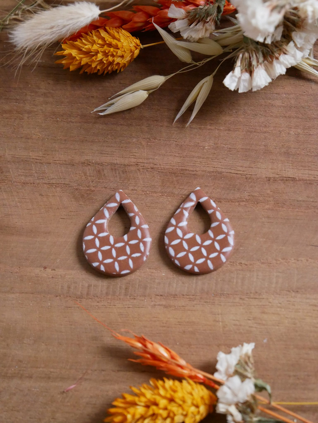 Marine - caramel à motifs
