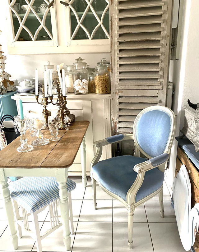 Französischer Stuhl Armlehnstuhl Empire style Medaillonstuhl