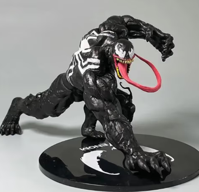 Venom actiefiguur in gevechtspositie (21cm)
