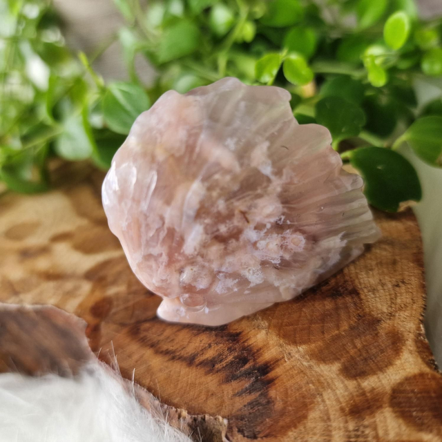 Flower Agate Small Hedgehog carving 