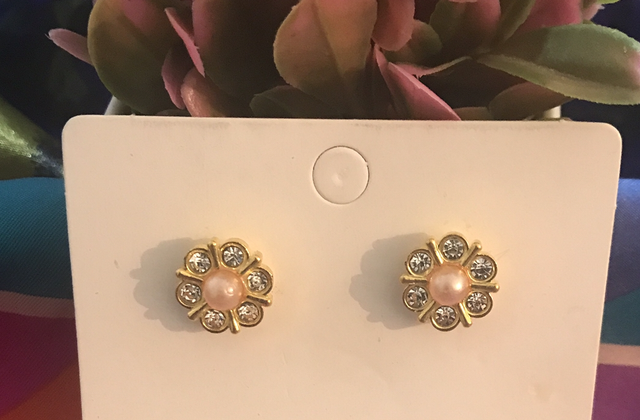 Peach Pearl Stone Stud Earrings - STU94