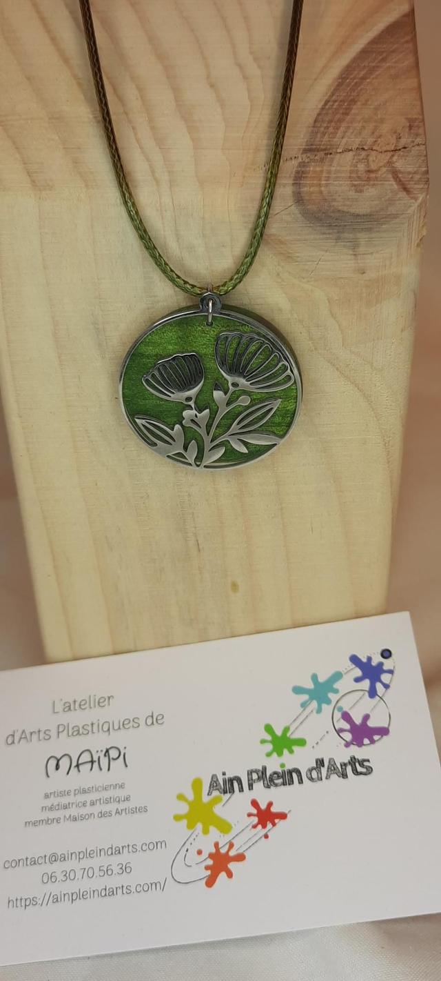 Collier erable ondé vert fleur