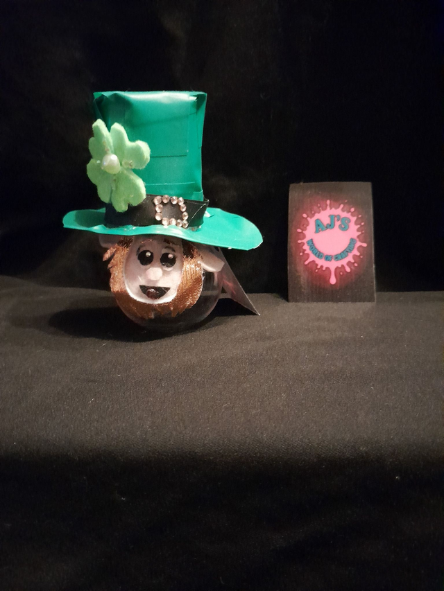 Leprechaun Custom Decorated &amp; Designed On 50ml Re-Fill Bauble (4)