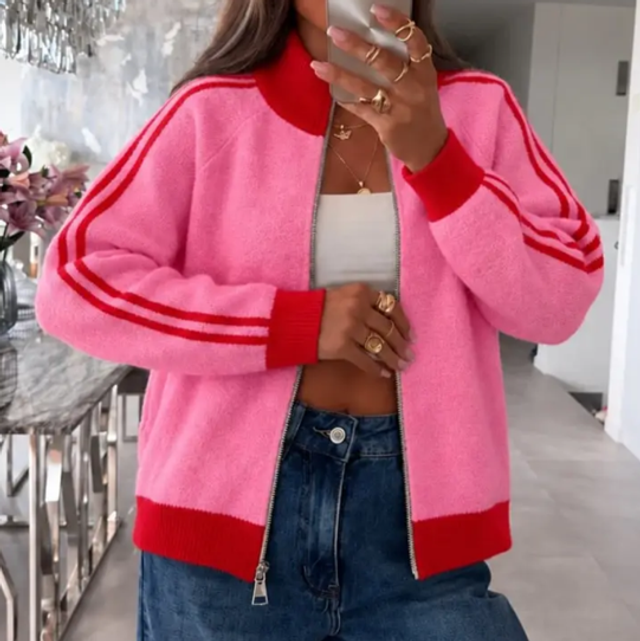 Wolljacke in Rosa/Rot mit Stehkragen
