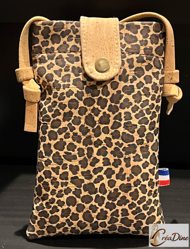 Pochette téléphone léopard