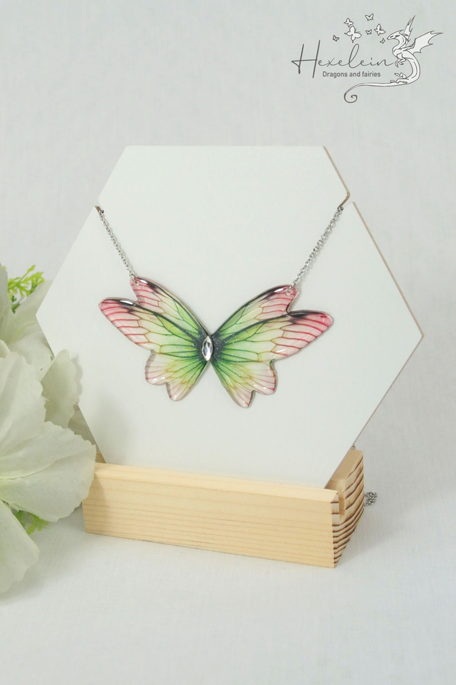 Green and red small fairy necklace