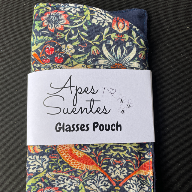 Glasses pouch