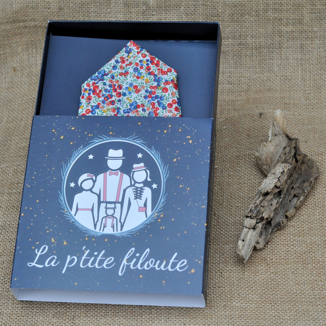 Pochette costume - Wiltshire Bud - Grenadine