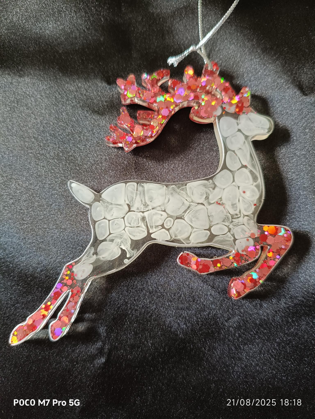 Pochette de suspension en résine