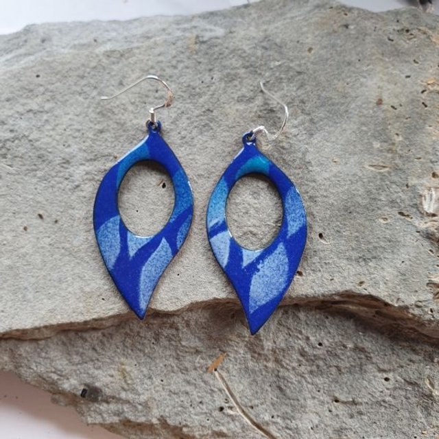 Blue stencilled enamel earrings - EE100