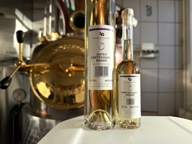 Lister Zwetschgenbrand im Holzfass gereift 40%vol