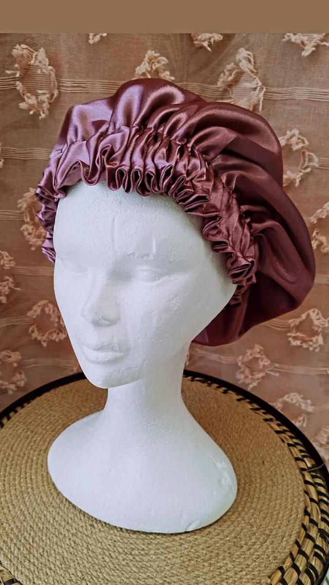 Bonnet satin