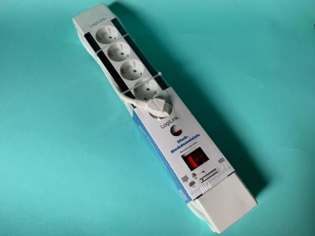 5-fach Überspannungssteckdosenleiste