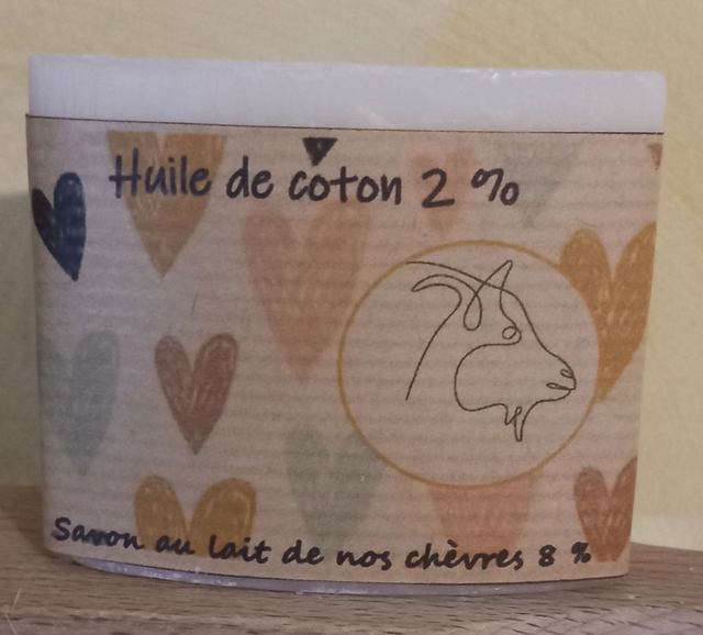 Savon au lait de nos chèvres 8% et à l'huile de coton 2%
