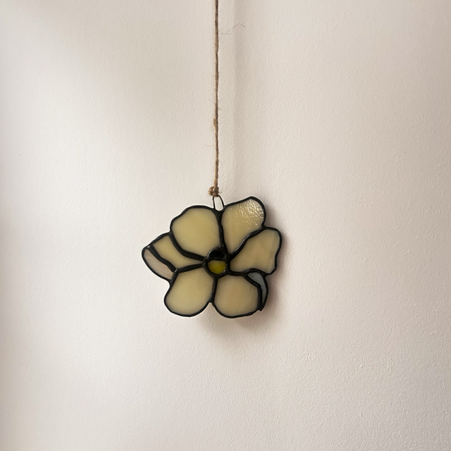 Suspension fleur blanche 