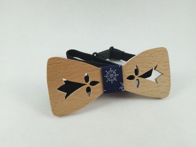 Noeud Papillon en bois massif - motif hermine bretonne