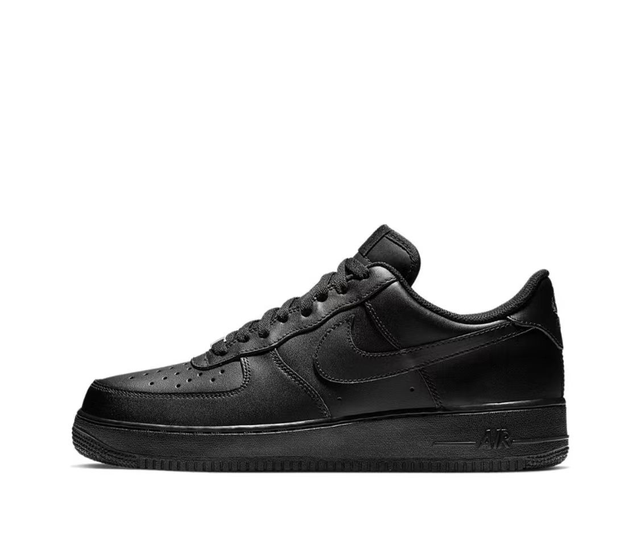 Nike Air Force 1  Black-Black  (Vendu sans la boîte )