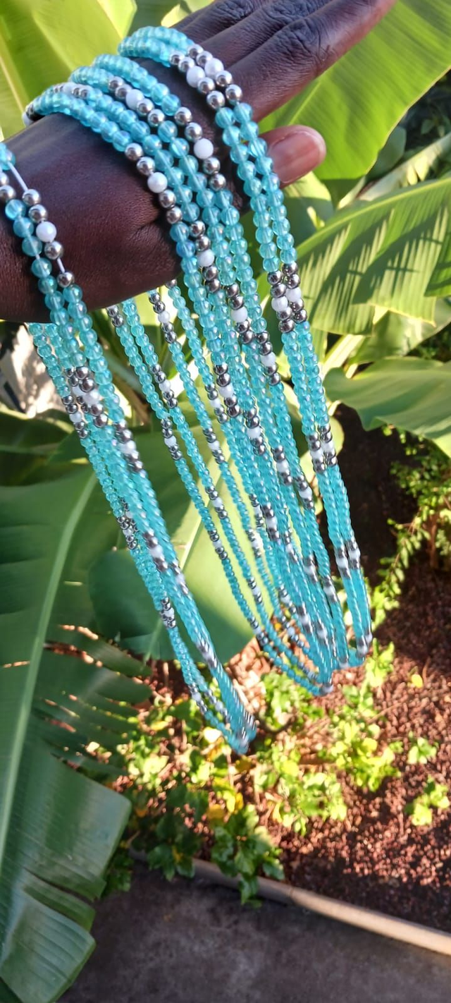 Baya, Perles de reins, fait main