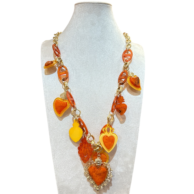 Collana lunga cuori sacri arancione