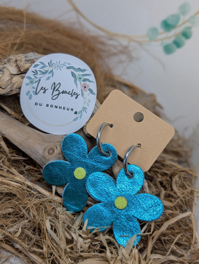 Créoles argenté marguerite bleu 