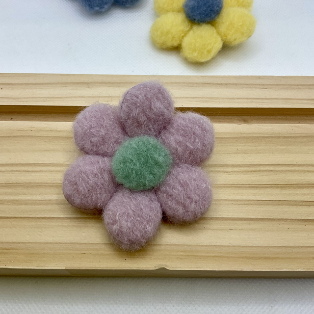 Flower Felt brooches. Different colours available.