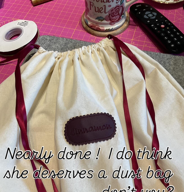 Embroidered linen Crossbody bag