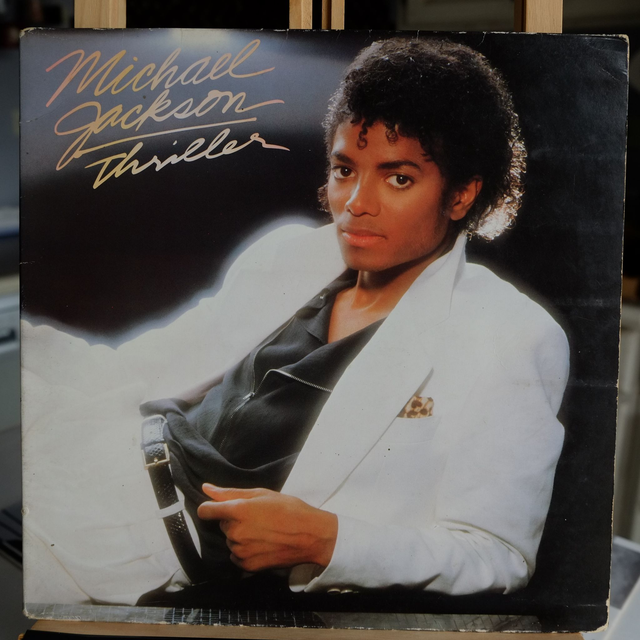 MICHAEL JACKSON - Thriller