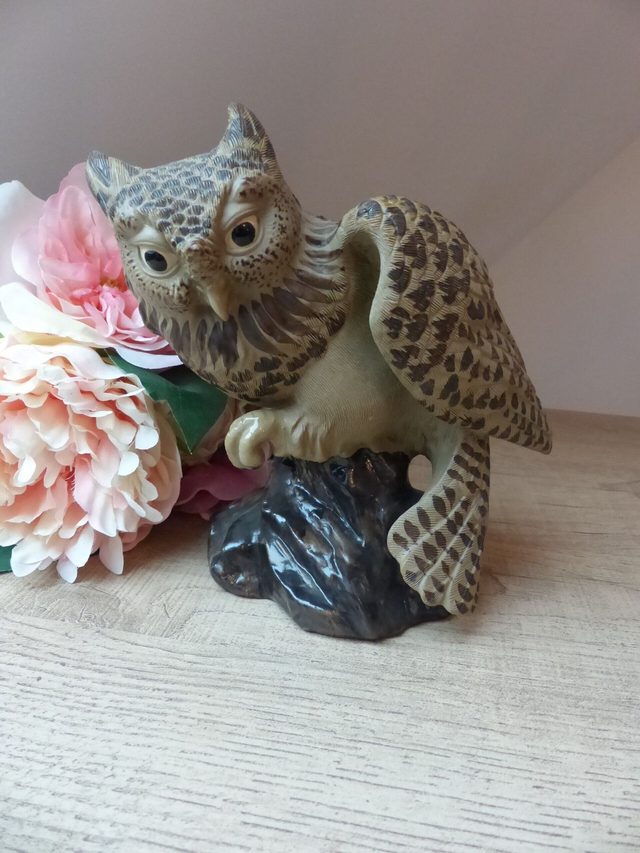 Statuette Hibou Vintage en Plâtre Peinte à la Main – Figurine Animalière Réaliste Années 60 – Décoration Maison ou Collection Chouettes