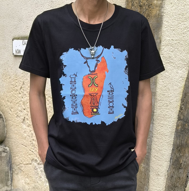 Tee-shirt Izy Vaovao Noire