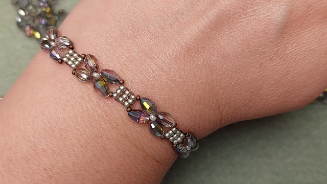 Sparkly Four Petals Beaded Bracelet Kit
