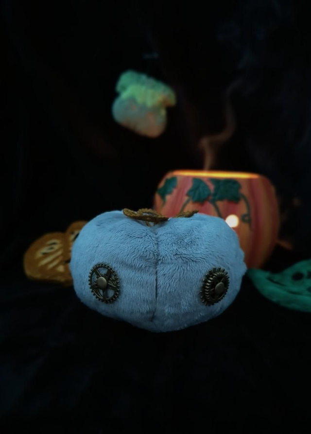 Peluche citrouille steampunk