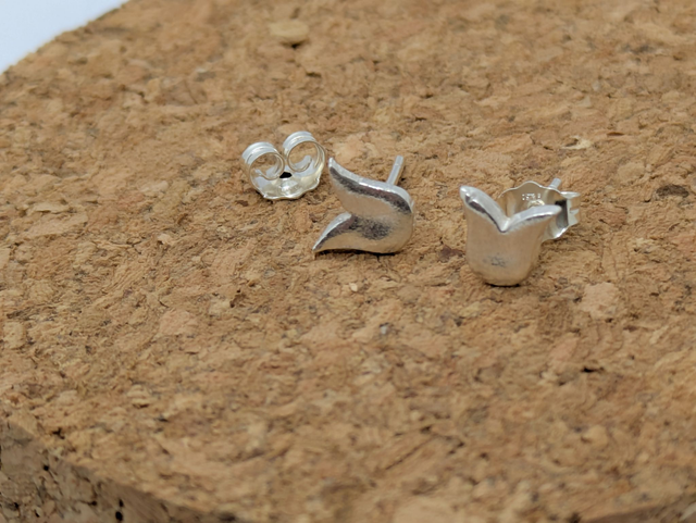 Medium Tulip Earrings 