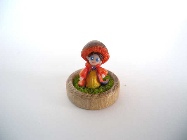 Scarletina Bolete – miniature pendant for mushroom lovers