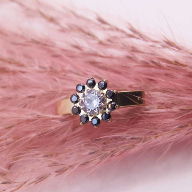 Nombril Clicker Oval Bumpy Flower