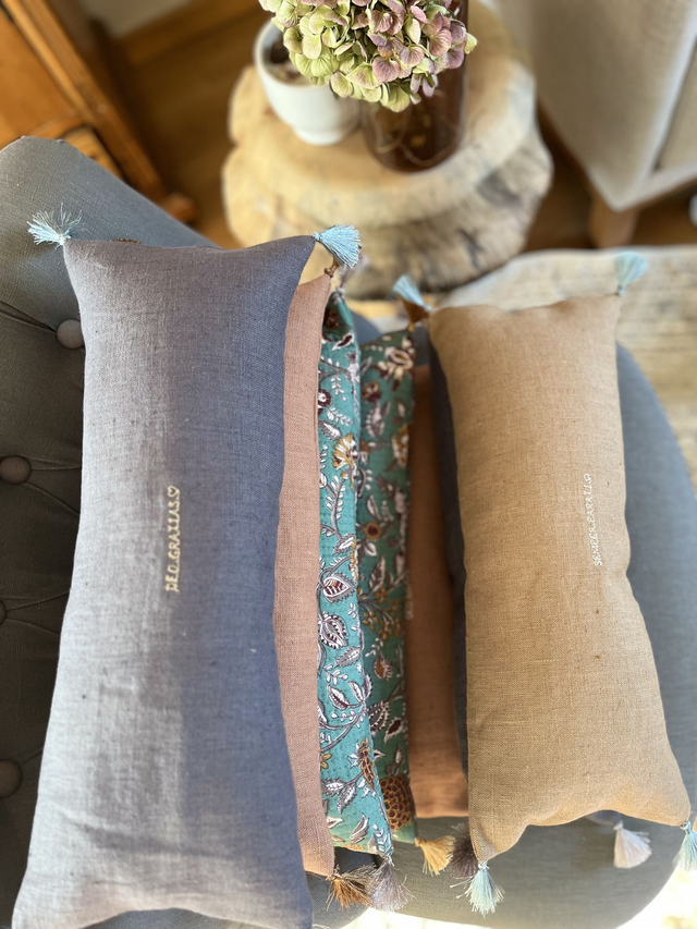 Coussin relaxant "Divine Morphée" aux fleurs de lavande (grand modèle 35cm/15cm)